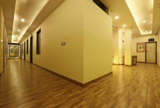 Hotel Plazzo 新德里 外观 照片